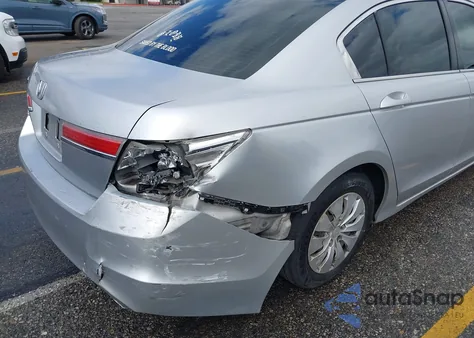 2012 Honda Accord 2.4 Lx z USA, uszkodzony, nr VIN 1HGCP2F35CA072799